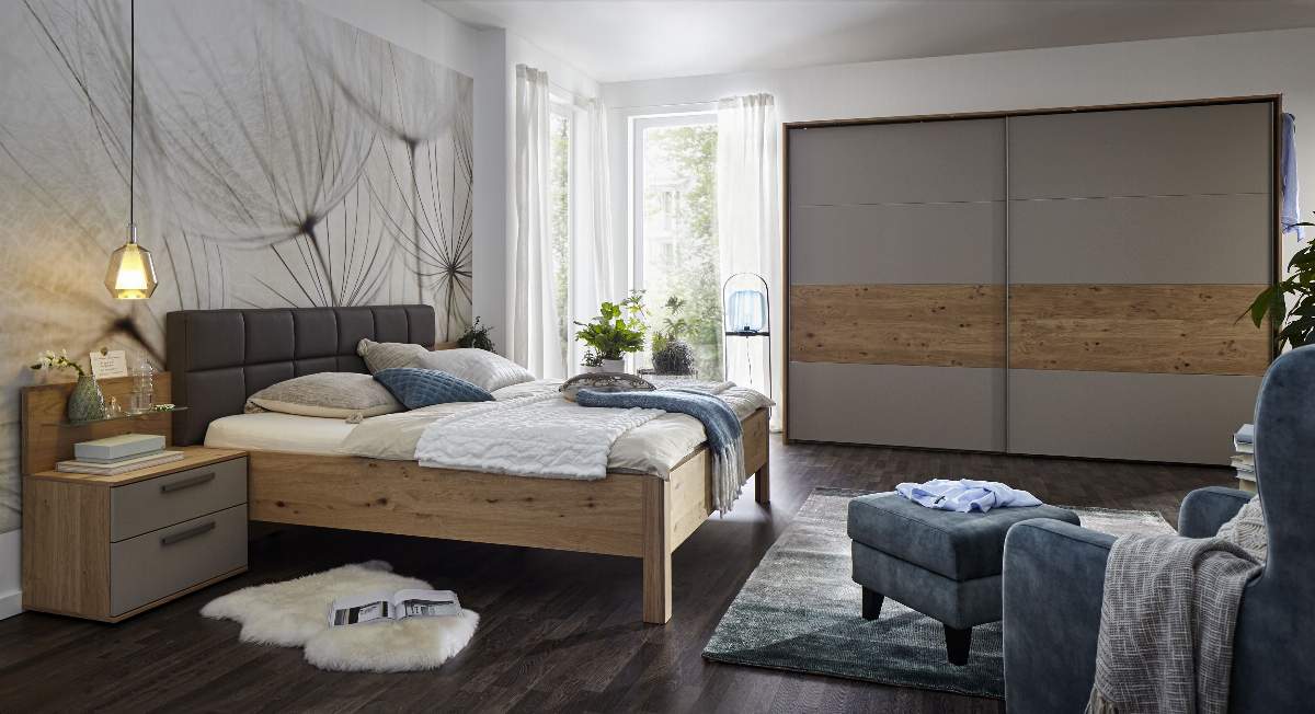 Bett Viana - Liegefläche ca. 180x200 cm, Balkeneiche furniert, Kunstleder Anthrazit
