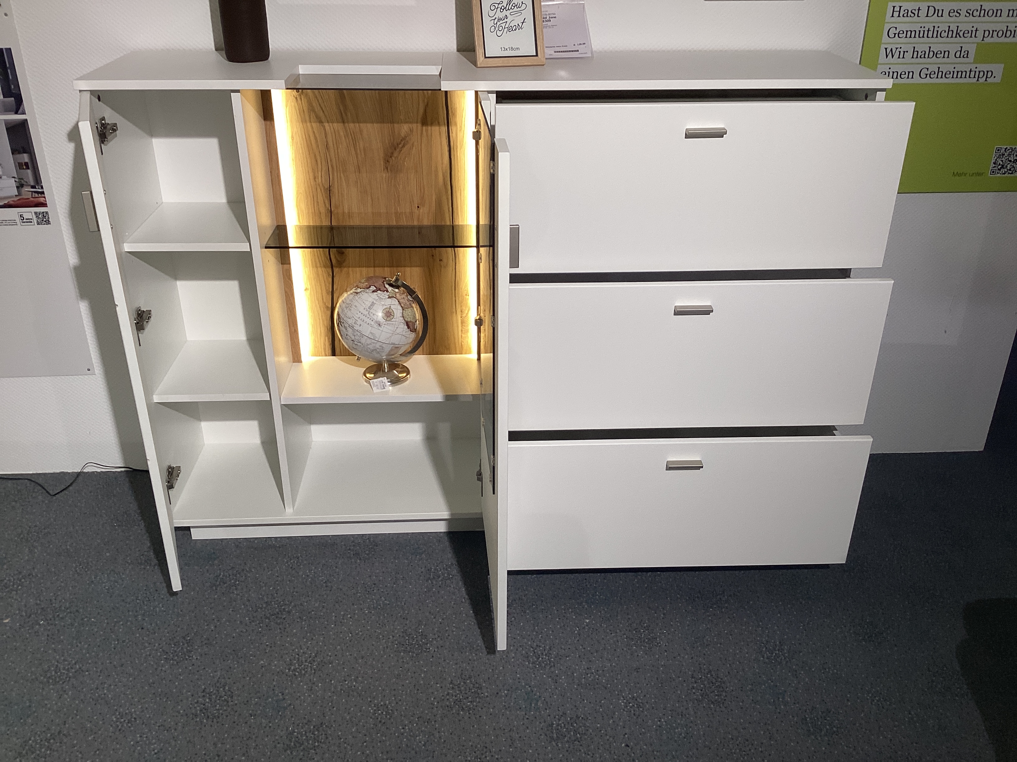 Highboard Global Rubia