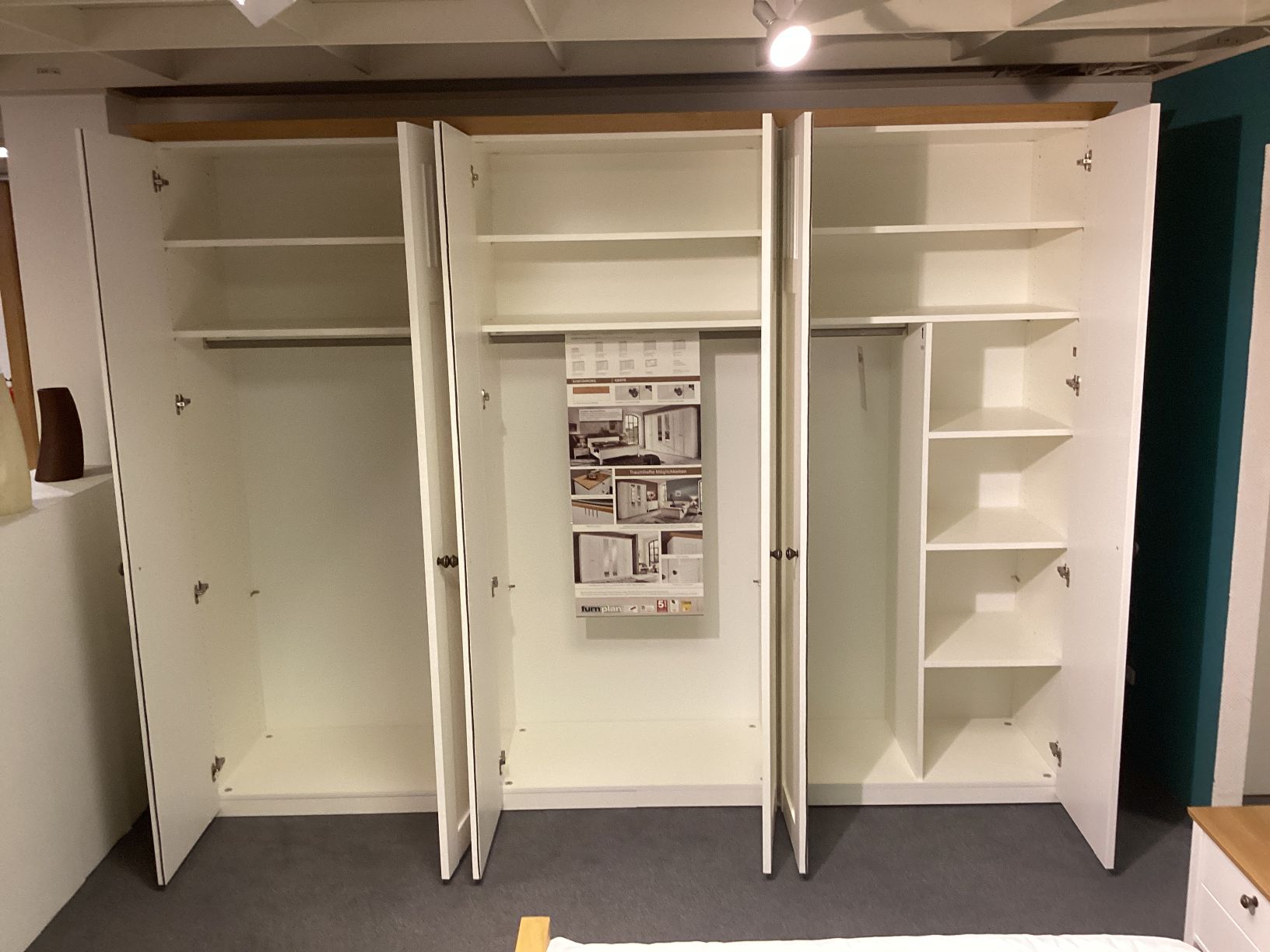 Kleiderschrank LS 149120