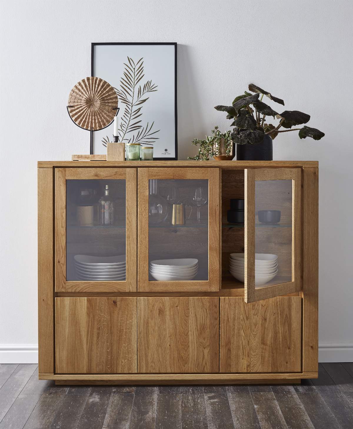 Highboard Bakersfield - sichtbare Rückwand geschroppt, Asteiche massiv, geölt